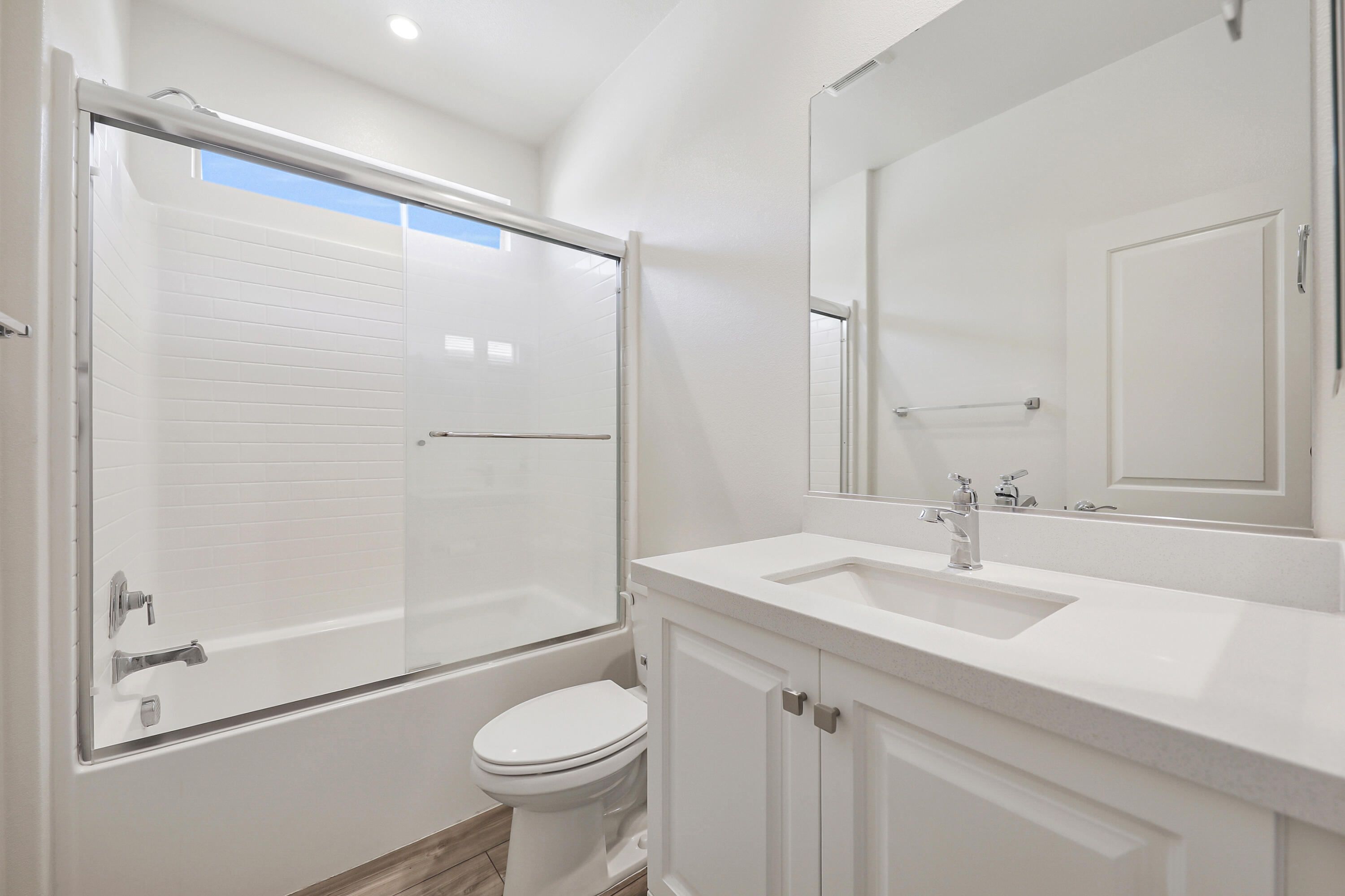 Indio, California, 92201, United States, 2 Bedrooms Bedrooms, ,2 BathroomsBathrooms,Residential,For Sale,1999872