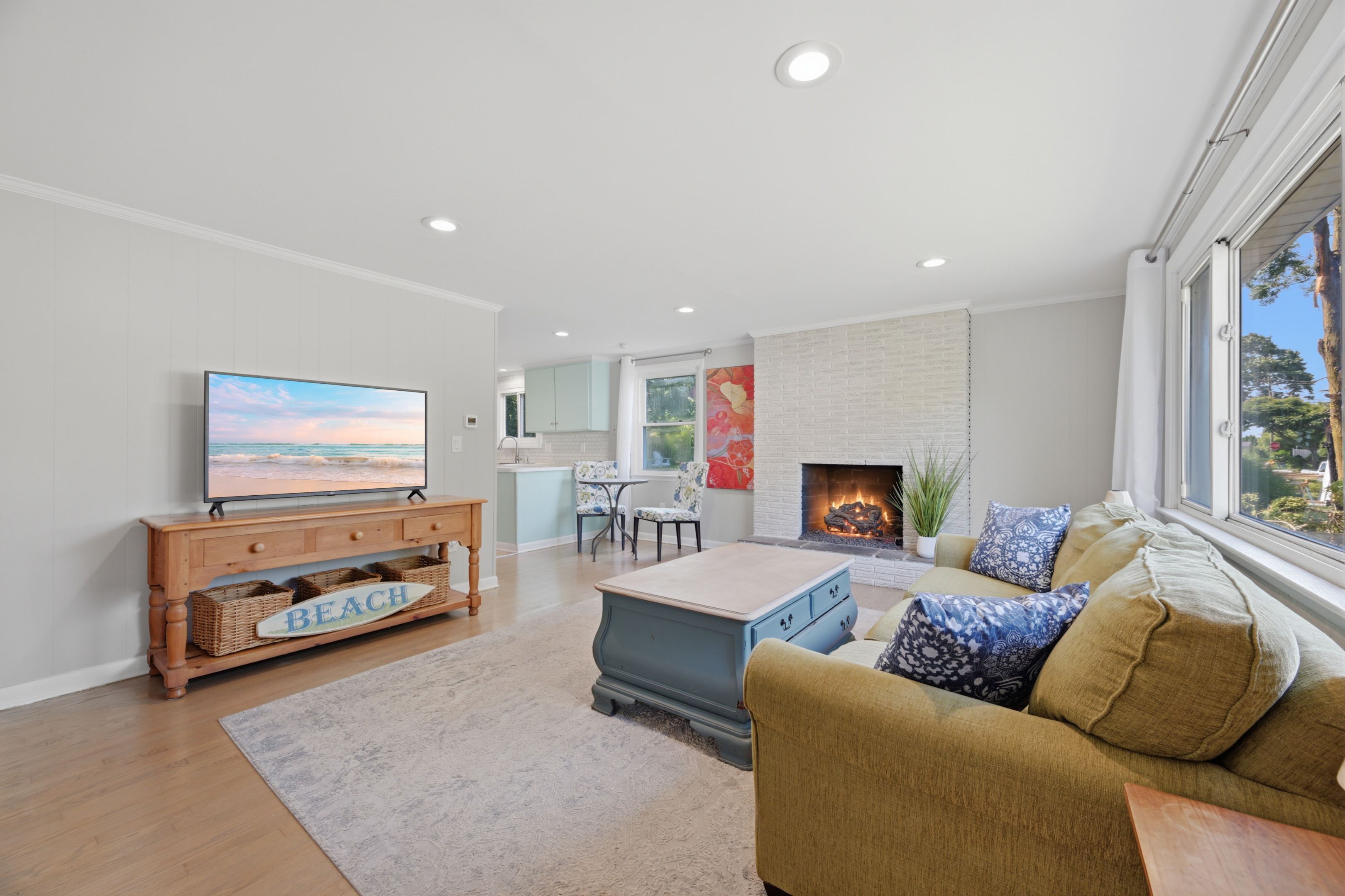  Lovely Updated Cape in Knollwood Beach Community - 物件實景