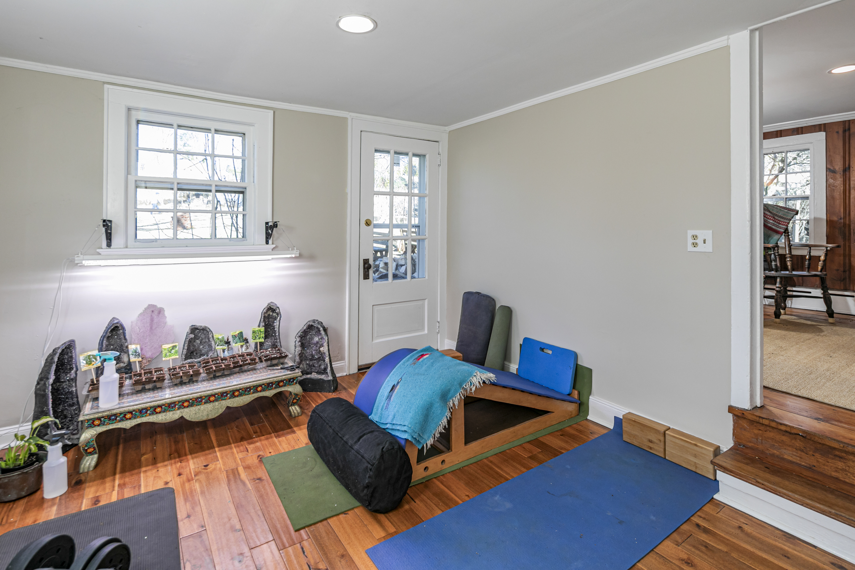  18th Century Charm and Captivating Grounds Edging Stony Brook - 物件實景