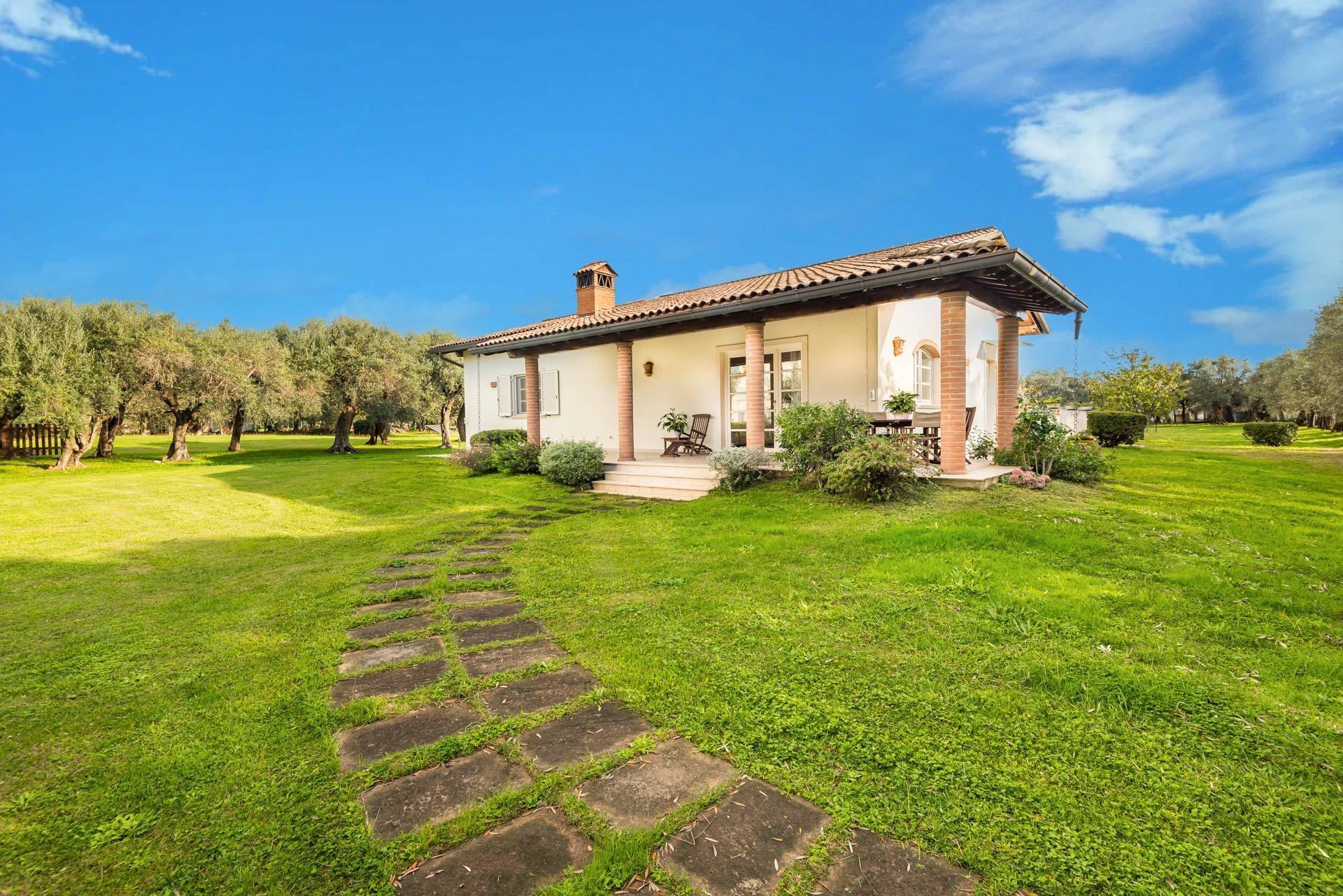 Via Cugnia, Seravezza, Lucca, 55047, IT, 6 Bedrooms Bedrooms, ,7 BathroomsBathrooms,Residential,For Sale,Via Cugnia,1442759