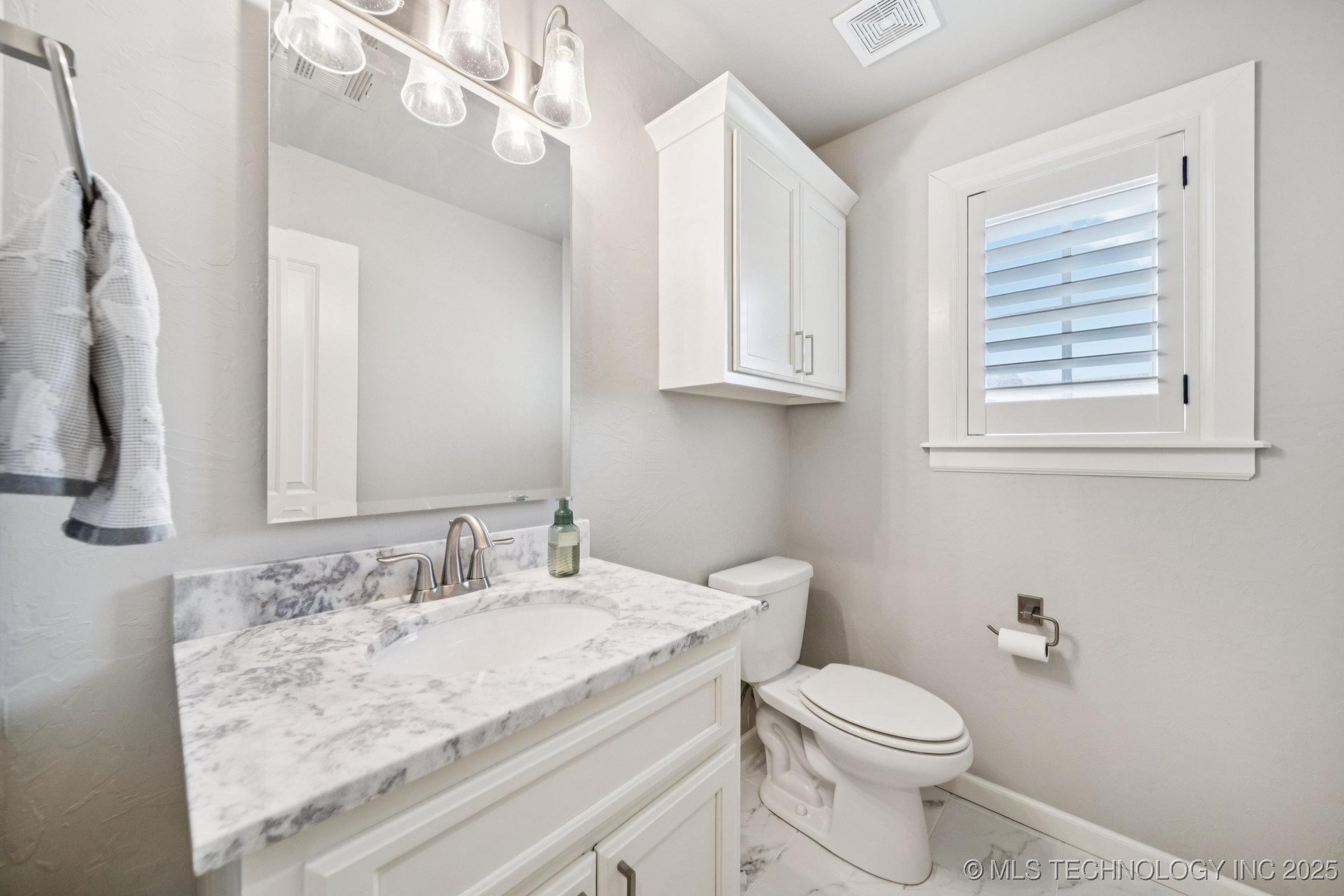 Owasso, Oklahoma, 74055, United States, 4 Bedrooms Bedrooms, ,4 BathroomsBathrooms,Residential,For Sale,1964106