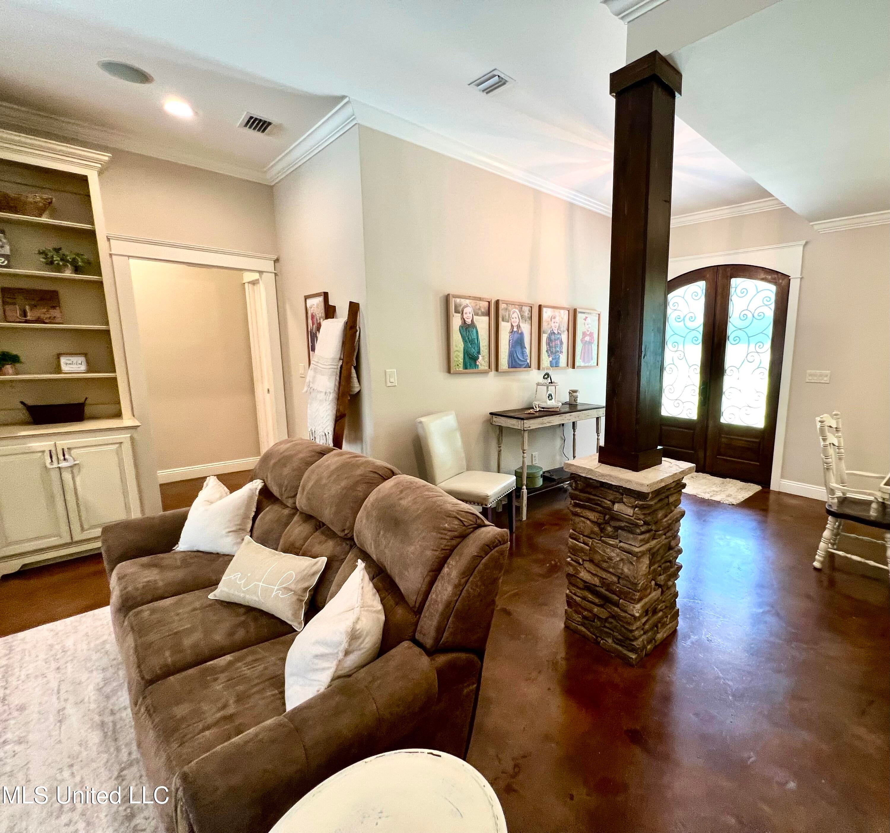 Lucedale, Mississippi, 39452, United States, 4 Bedrooms Bedrooms, ,3 BathroomsBathrooms,Residential,For Sale,1890543