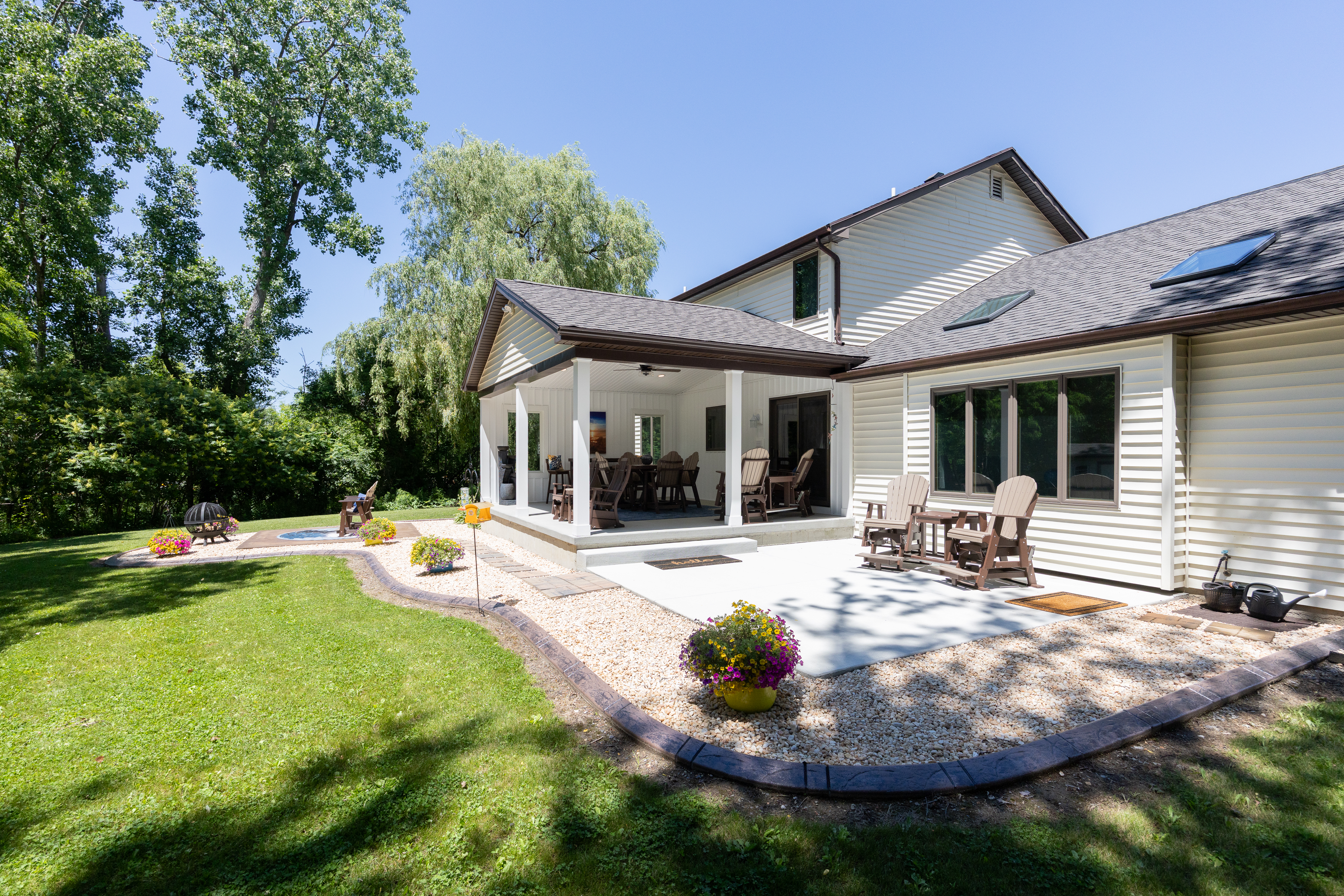  Beautifully Updated 3 Bedroom Colonial in Orchard Park - 物件實景