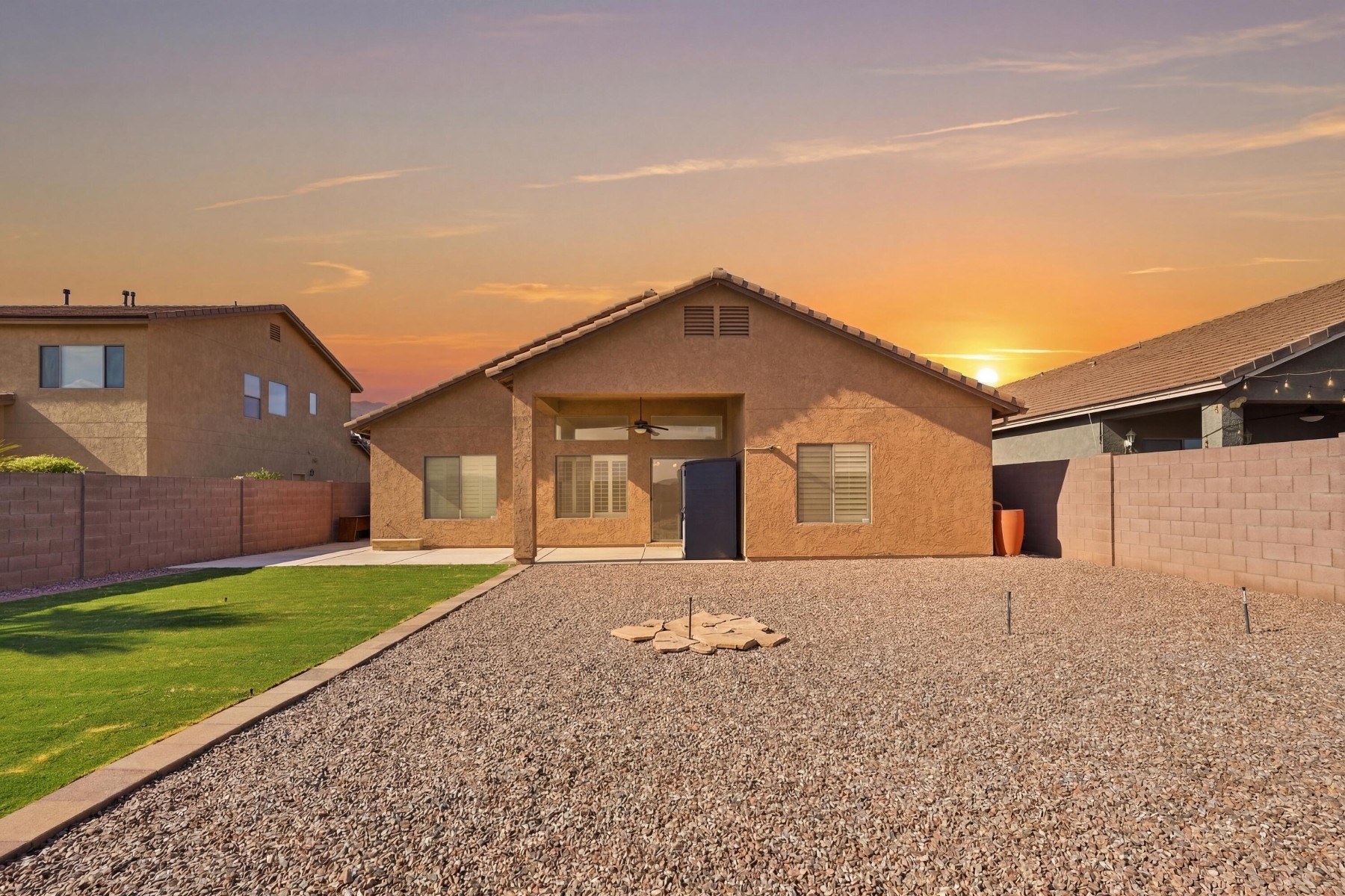  44082 W Adobe Circle¦Maricopa, AZ - 物件實景