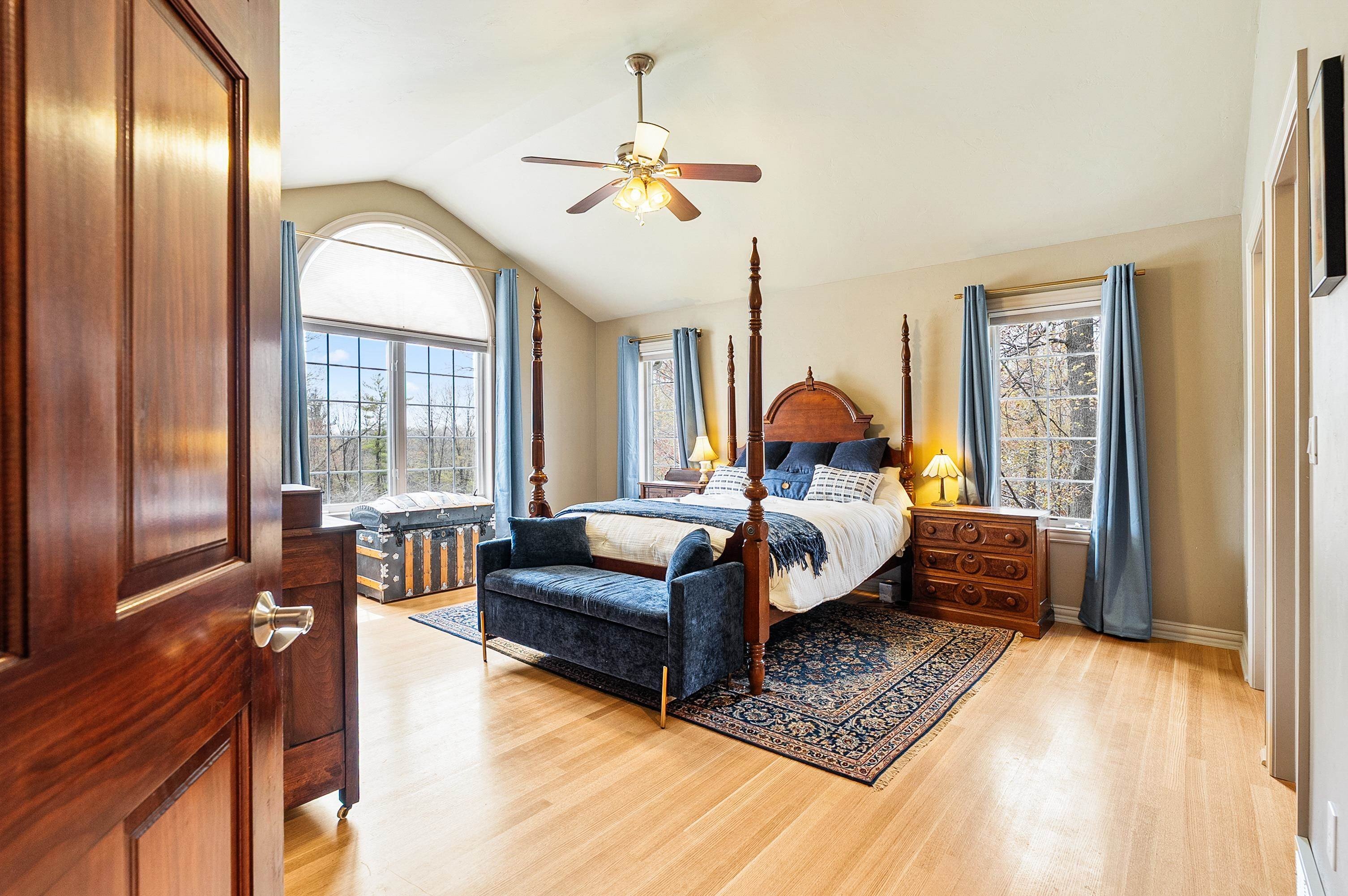 GREEN BAY, Wisconsin, 54313, United States, 4 Bedrooms Bedrooms, ,5 BathroomsBathrooms,Residential,For Sale,2048665