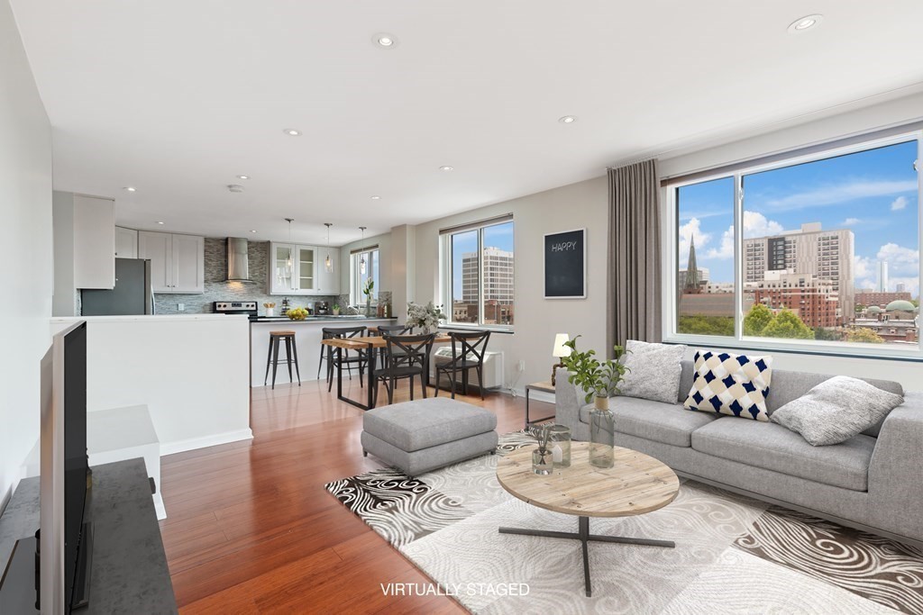 Cambridge, Massachusetts, 02139, United States, 2 Bedrooms Bedrooms, ,2 BathroomsBathrooms,Residential,For Sale,1939557