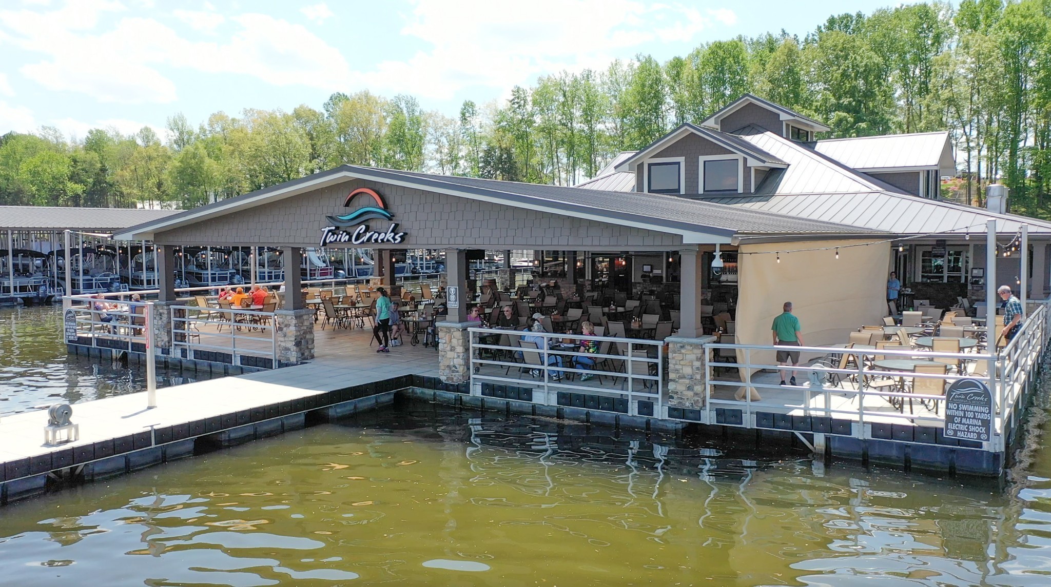 Winchester, Tennessee, 37398, United States, 4 Bedrooms Bedrooms, ,3 BathroomsBathrooms,Residential,For Sale,1980972