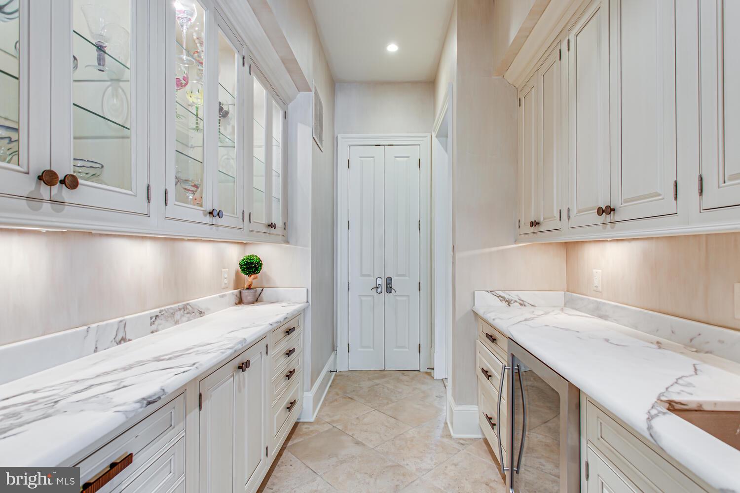 Mclean, Virginia, 22102, United States, 7 Bedrooms Bedrooms, ,10 BathroomsBathrooms,Residential,For Sale,1842537