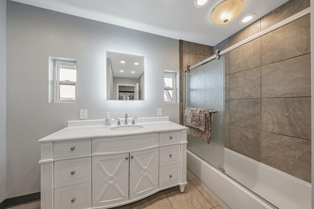 Clearlake Park, California, 95424, United States, 3 Bedrooms Bedrooms, ,2 BathroomsBathrooms,Residential,For Sale,1938587