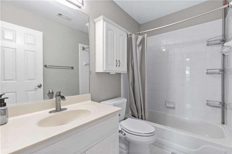 Cumming, Georgia, 30041, United States, 4 Bedrooms Bedrooms, ,3 BathroomsBathrooms,Residential,For Sale,1982870