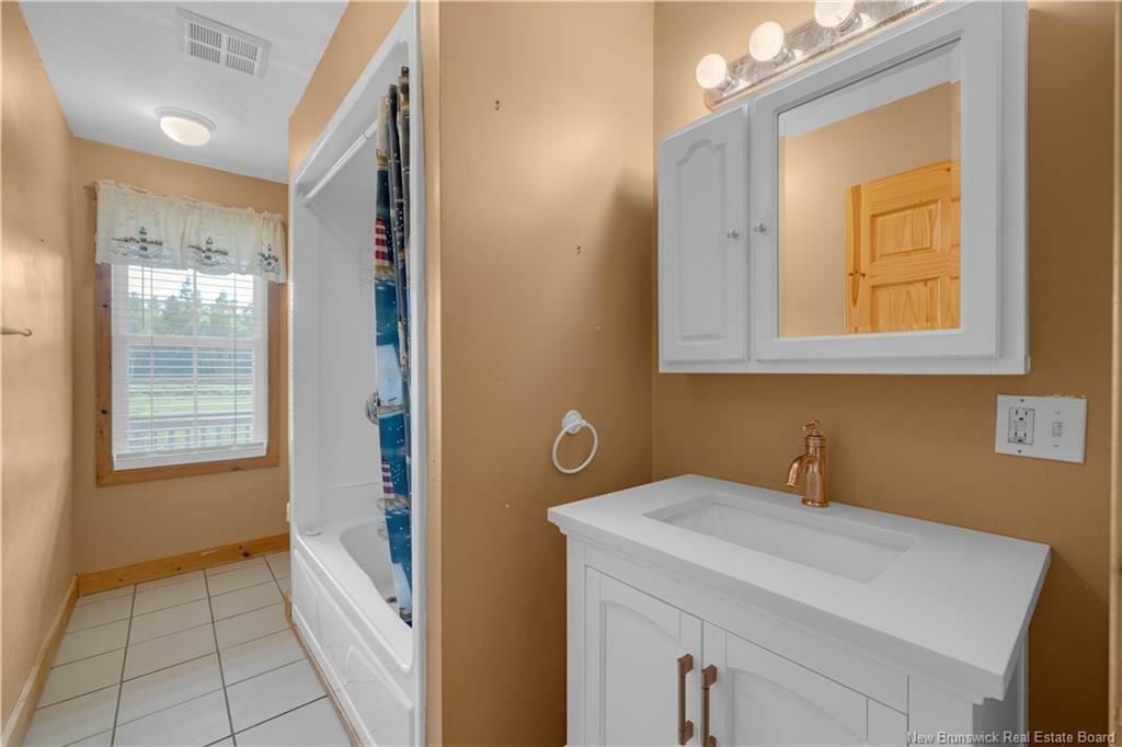 BAYSIDE, New Brunswick, E5B 2T1, CA, 3 Bedrooms Bedrooms, ,2 BathroomsBathrooms,Residential,For Sale,1876471