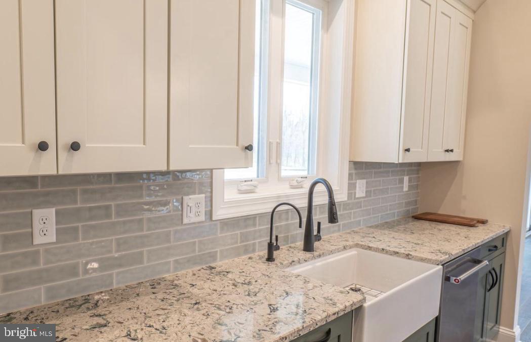 Centreville, Maryland, 21617, United States, 4 Bedrooms Bedrooms, ,4 BathroomsBathrooms,Residential,For Sale,1857175