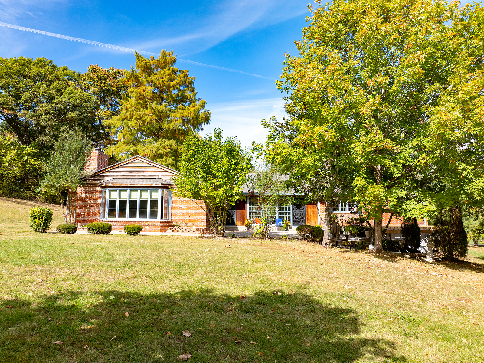 Hannibal, Missouri, 63401, United States, 3 Bedrooms Bedrooms, ,2 BathroomsBathrooms,Residential,For Sale,1981239