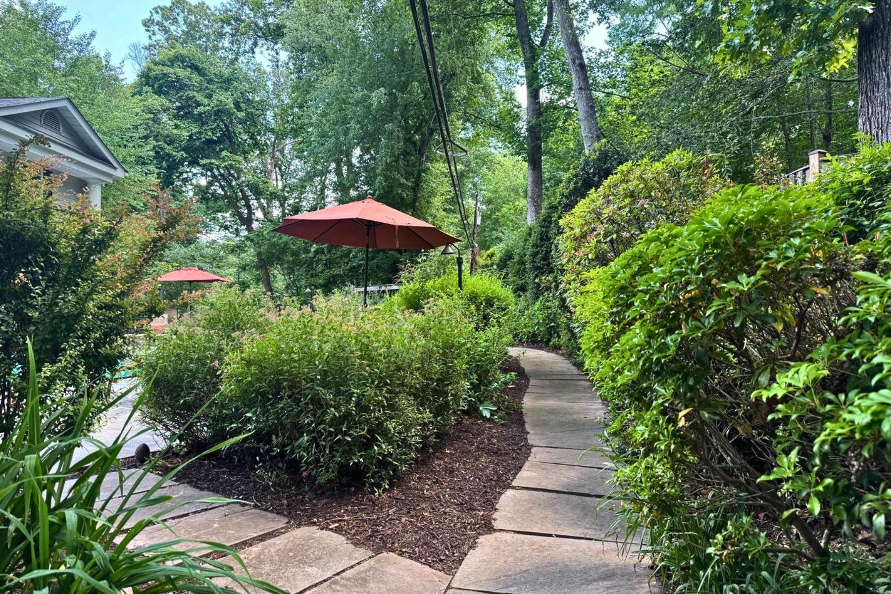  304 Chesapeake Drive, Great Falls, VA, 22066 - 物件實景