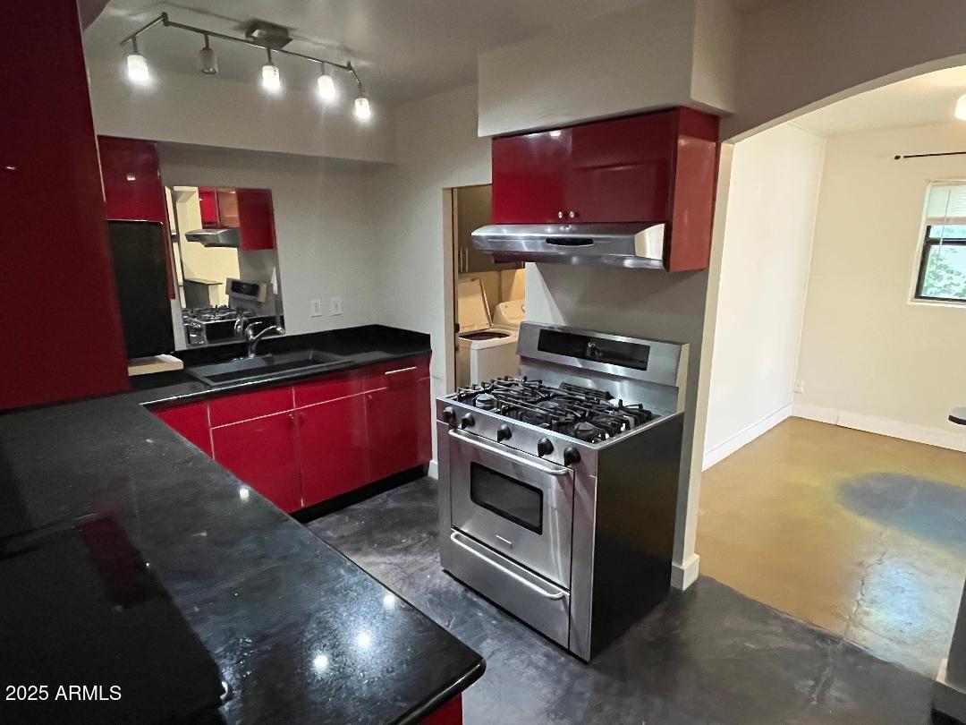 Phoenix, Arizona, 85014, United States, 3 Bedrooms Bedrooms, ,3 BathroomsBathrooms,Residential,For Sale,1985415