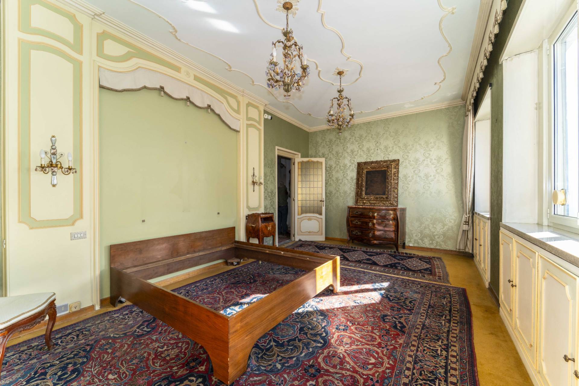 Torino, Torino, 10100, IT, 4 Bedrooms Bedrooms, ,3 BathroomsBathrooms,Residential,For Sale,1989083