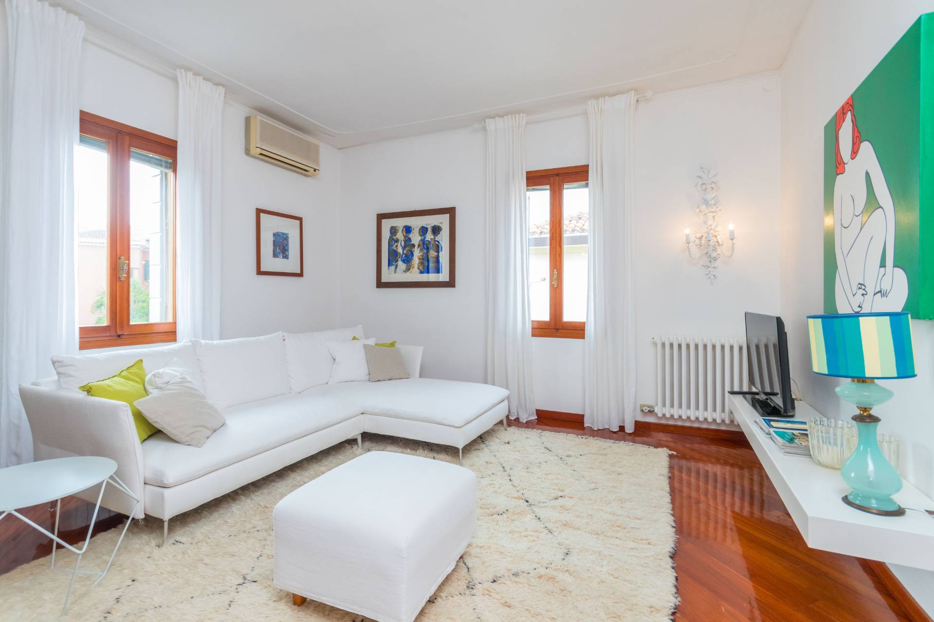 Venezia, Venezia, 30100, IT, 4 Bedrooms Bedrooms, ,2 BathroomsBathrooms,Residential,For Sale,1786336