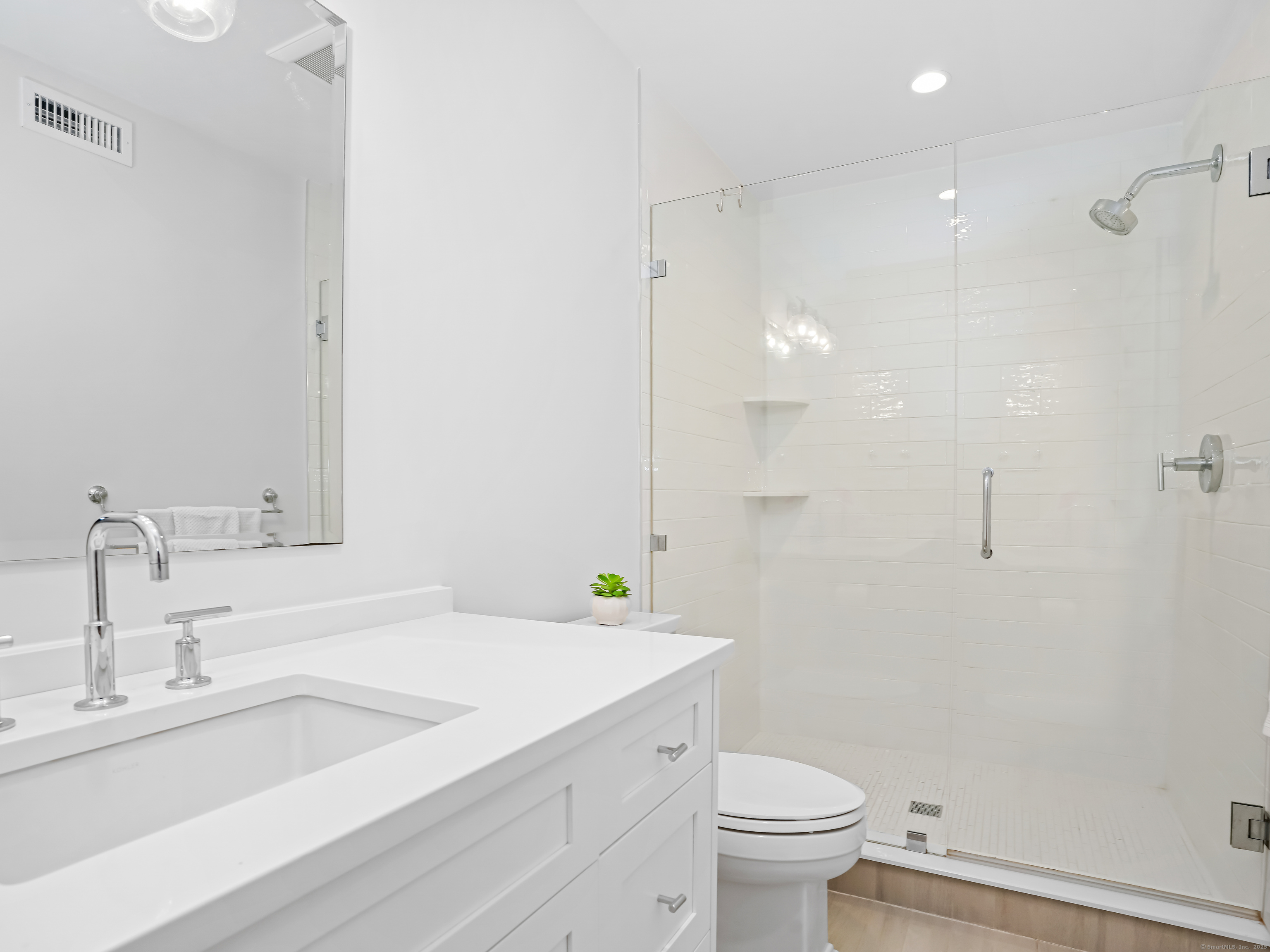 Fairfield, Connecticut, 06824, United States, 3 Bedrooms Bedrooms, ,4 BathroomsBathrooms,Residential,For Sale,2001883