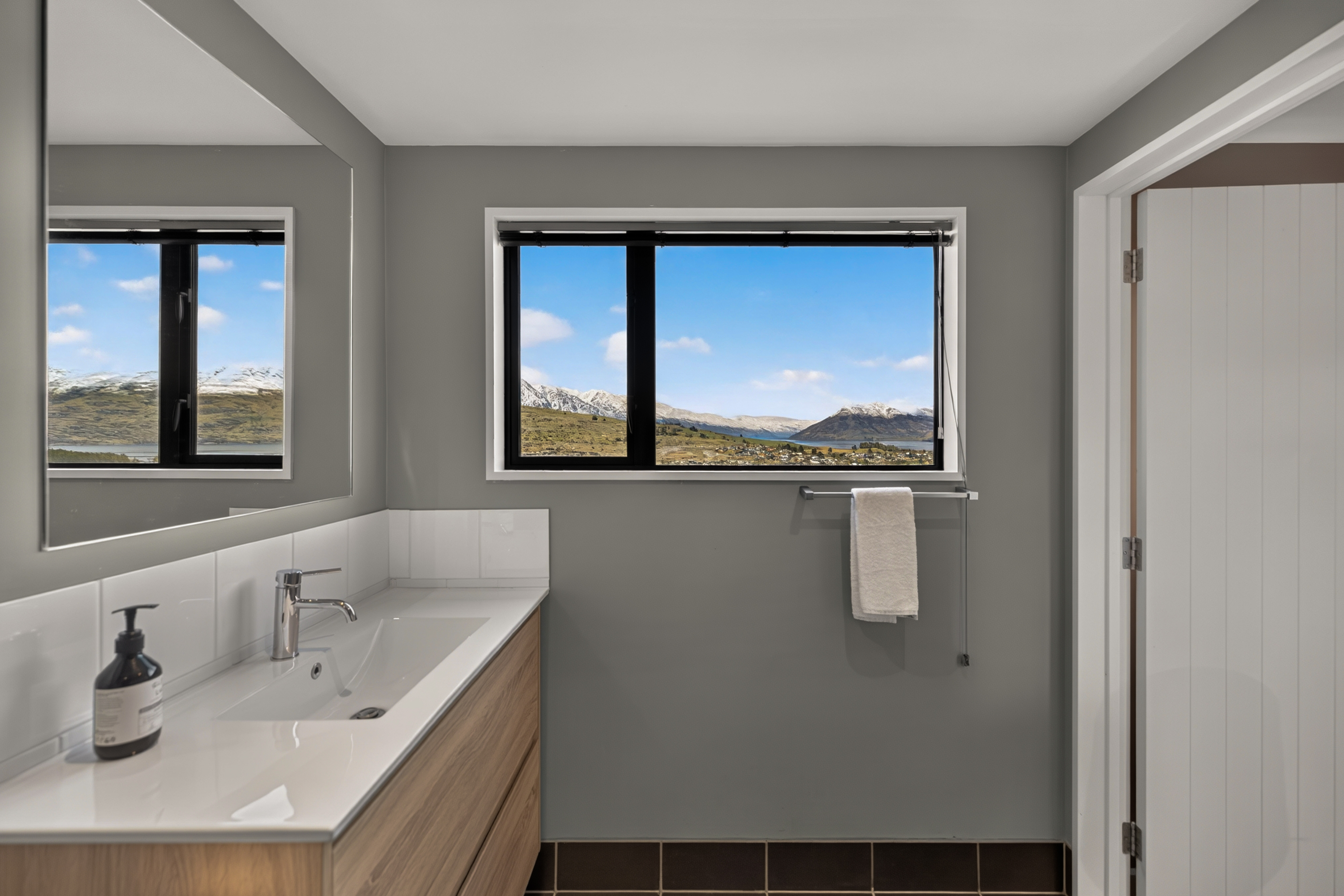  Views, Position, Queenstown - 物件實景