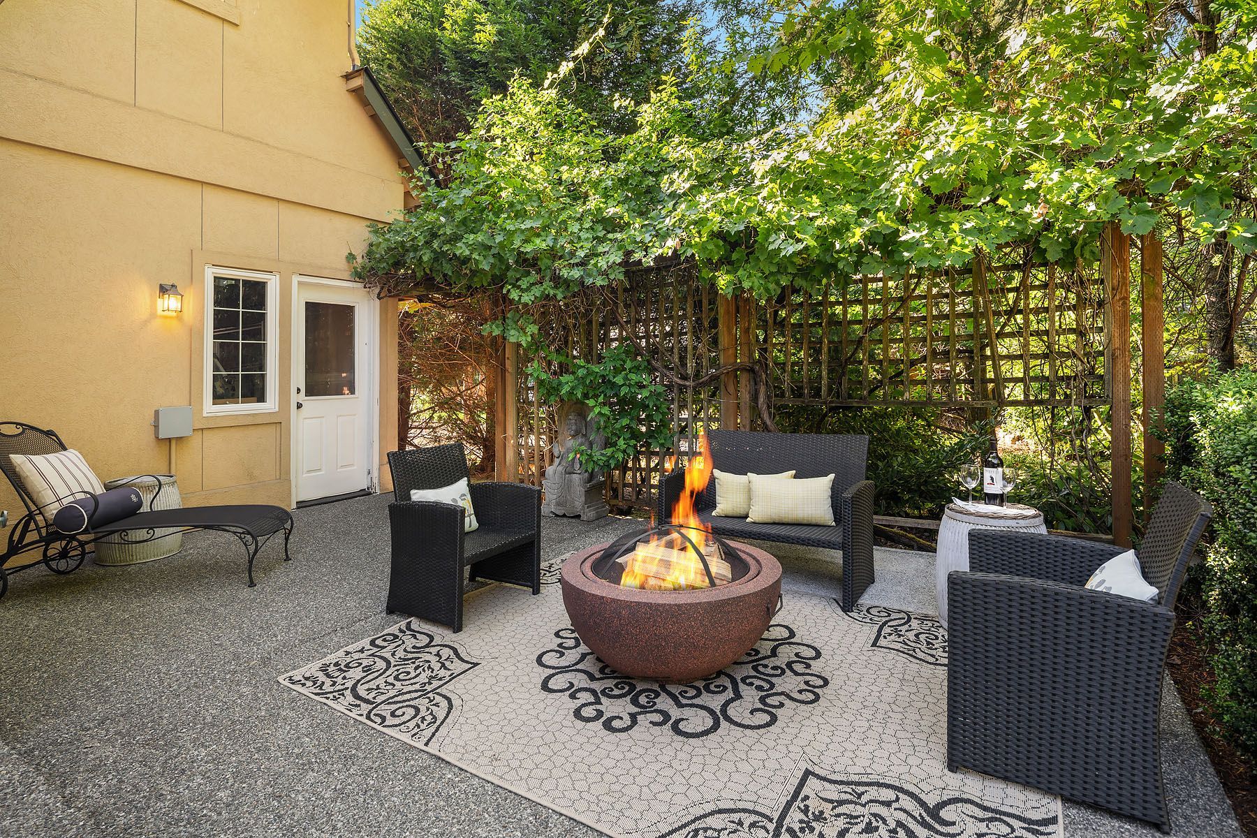  12022 NE 97th Street, Kirkland, WA 98033 - 物件實景