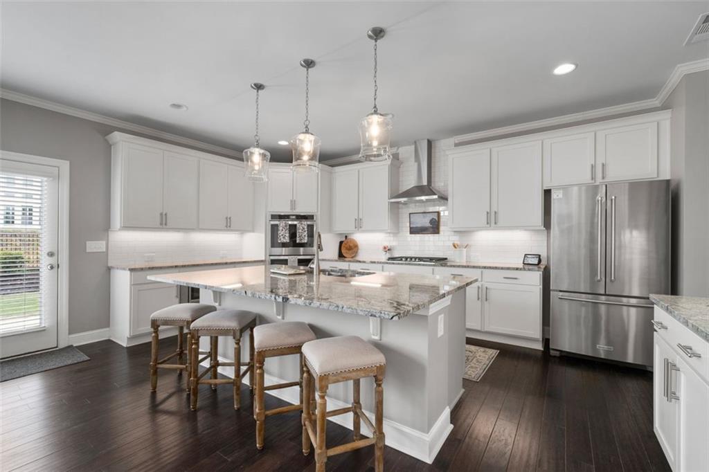 Cumming, Georgia, 30028, United States, 5 Bedrooms Bedrooms, ,4 BathroomsBathrooms,Residential,For Sale,1828216