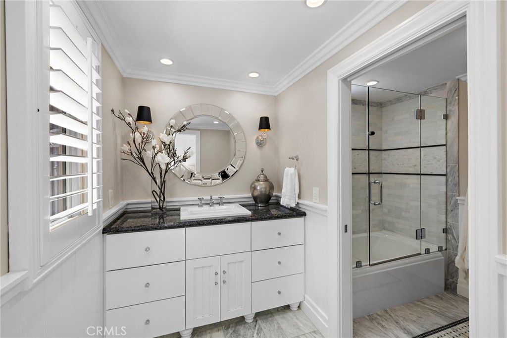 Laguna Hills, California, 92653, United States, 7 Bedrooms Bedrooms, ,5 BathroomsBathrooms,Residential,For Sale,1941687