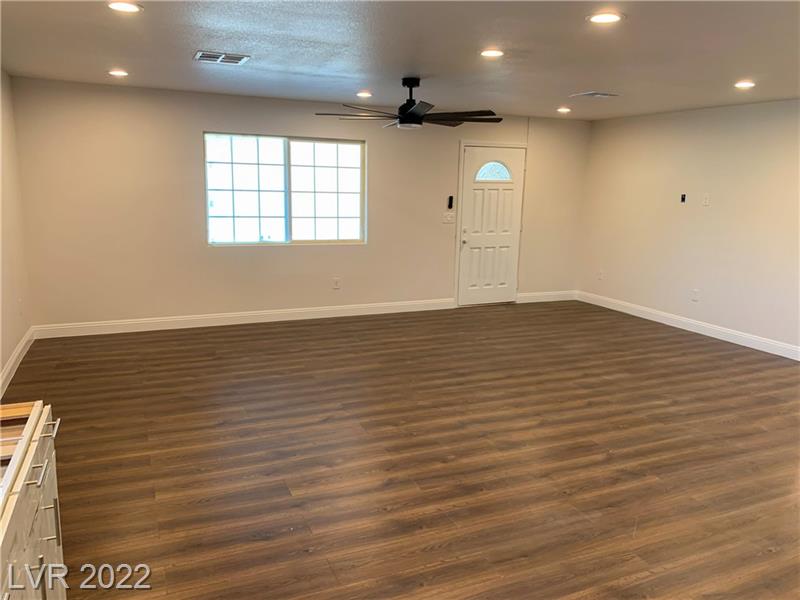 Las Vegas, Nevada, 89122, United States, 5 Bedrooms Bedrooms, ,4 BathroomsBathrooms,Residential,For Sale,2008777