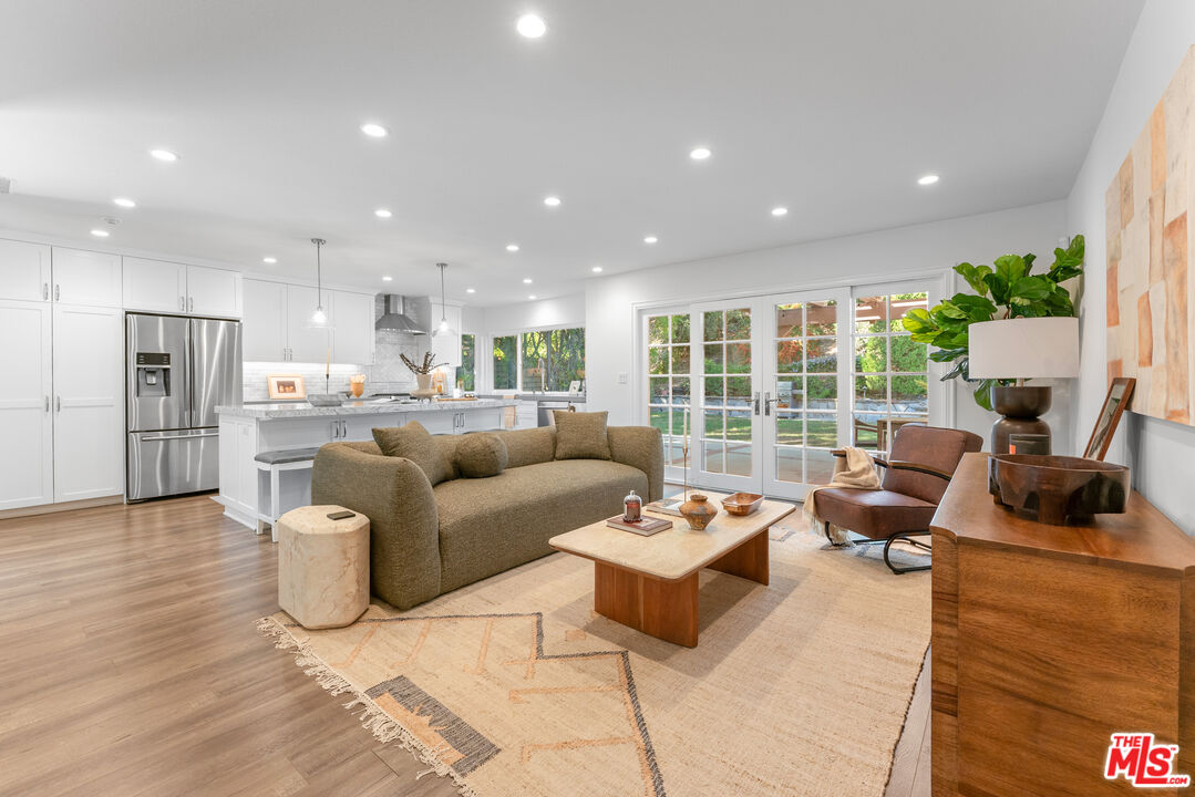 Porter Ranch, California, 91326, United States, 4 Bedrooms Bedrooms, ,2 BathroomsBathrooms,Residential,For Sale,1989197