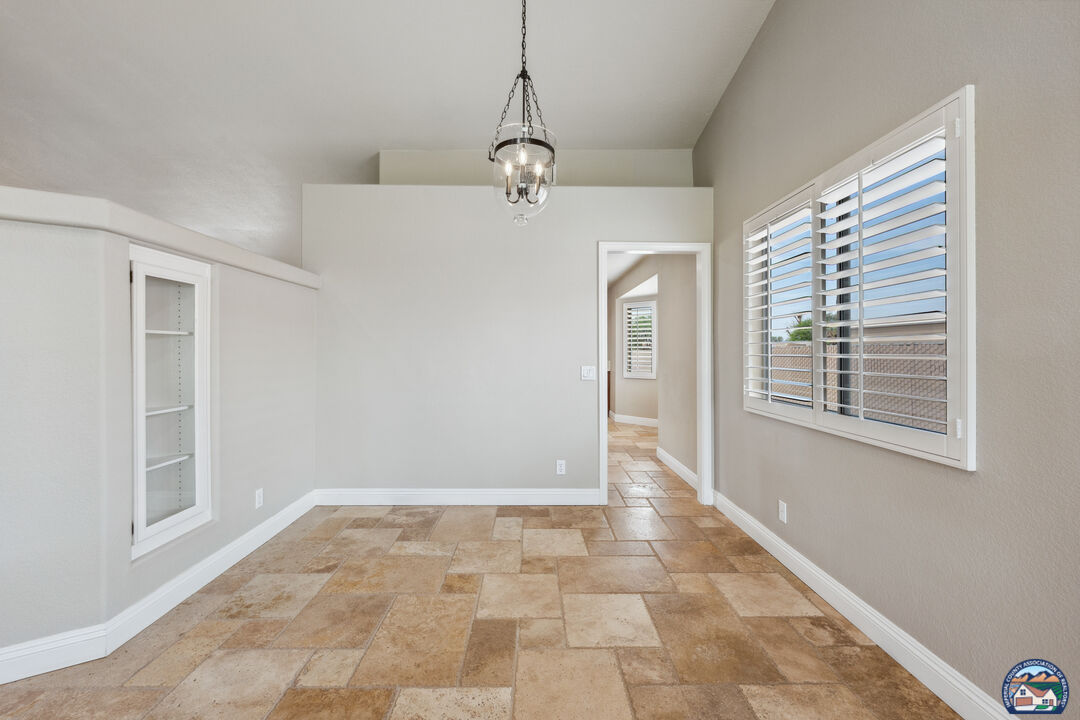 El Centro, California, 92243, United States, 4 Bedrooms Bedrooms, ,3 BathroomsBathrooms,Residential,For Sale,1838686
