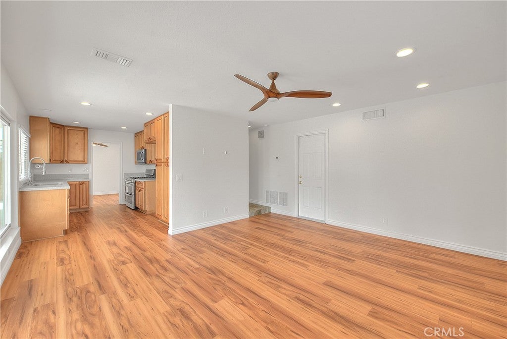 Ontario, California, 91764, United States, 4 Bedrooms Bedrooms, ,3 BathroomsBathrooms,Residential,For Sale,1992341