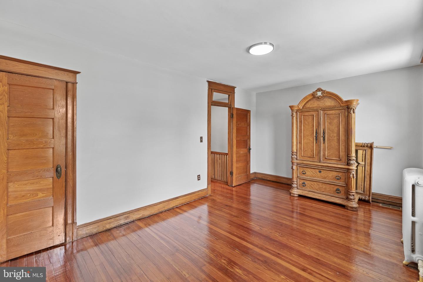 Washington, District of Columbia, 20002, United States, 3 Bedrooms Bedrooms, ,2 BathroomsBathrooms,Residential,For Sale,1964889