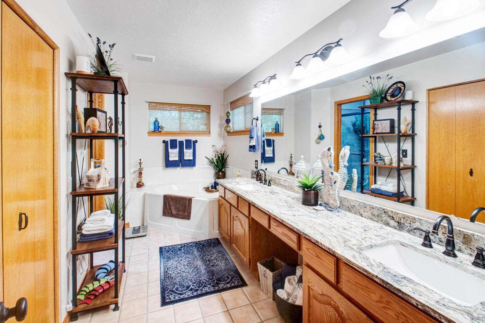 Elko, Nevada, 89801, United States, 4 Bedrooms Bedrooms, ,4 BathroomsBathrooms,Residential,For Sale,1696751