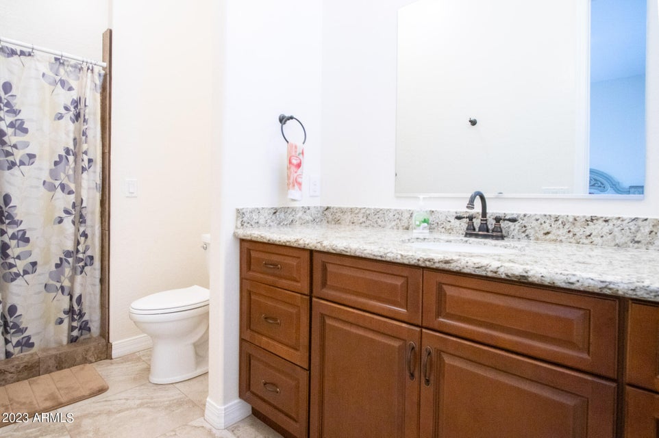 Witmann, Arizona, 85361, United States, 6 Bedrooms Bedrooms, ,3 BathroomsBathrooms,Residential,For Sale,1977429