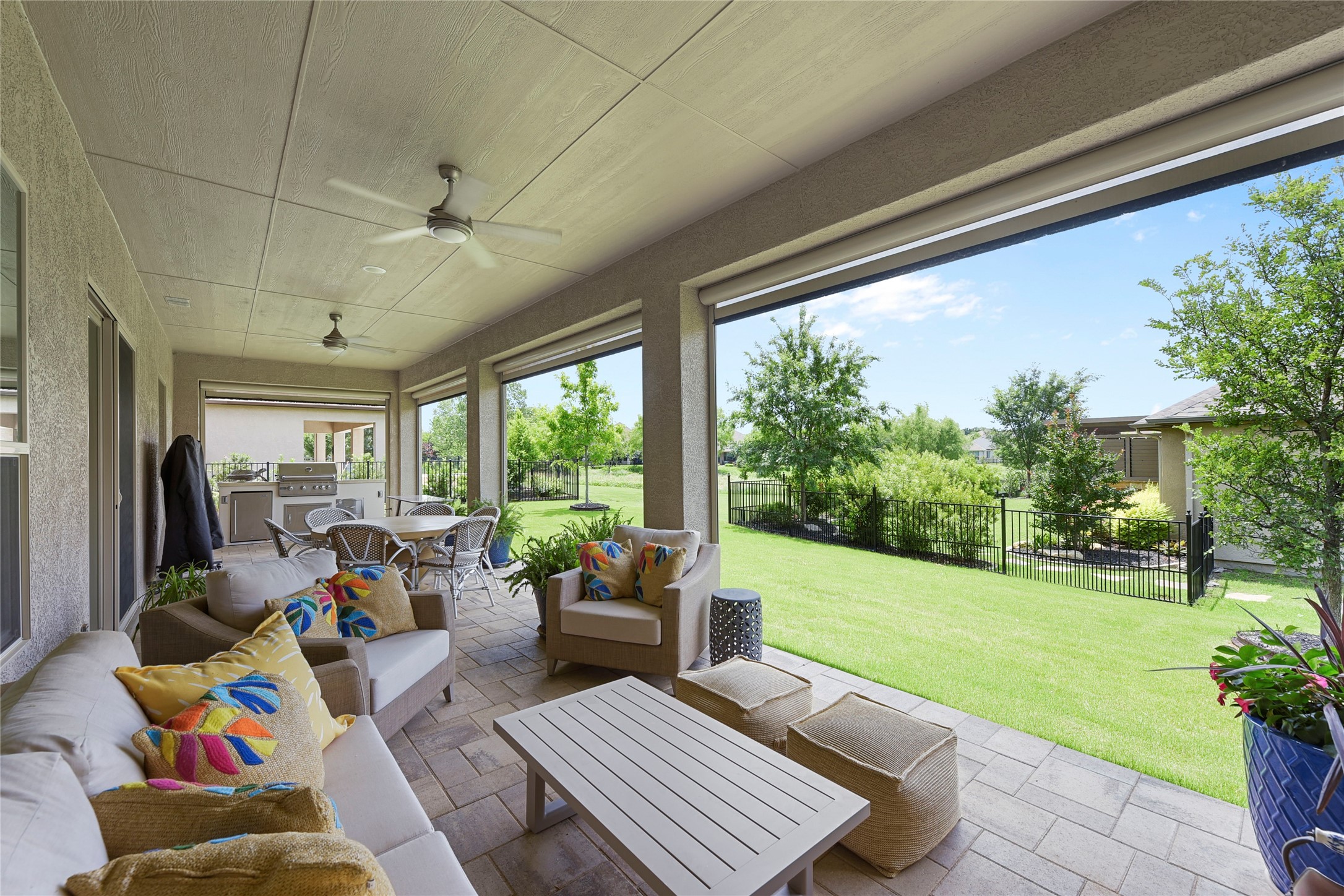 Denton, Texas, 76207, United States, 2 Bedrooms Bedrooms, ,3 BathroomsBathrooms,Residential,For Sale,1837650