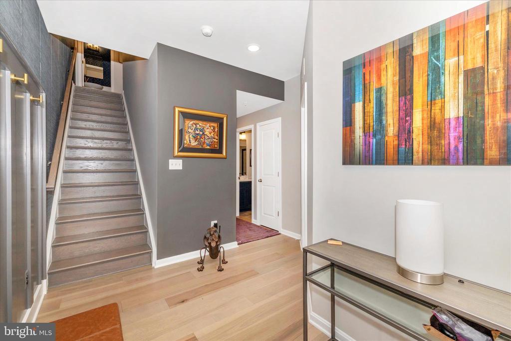 Frederick, Maryland, 21701, United States, 4 Bedrooms Bedrooms, ,4 BathroomsBathrooms,Residential,For Sale,2005194