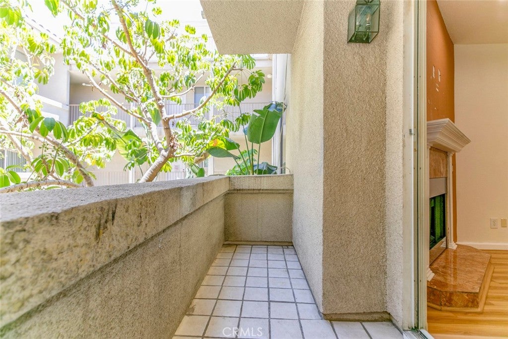 Granada Hills, California, 91344, United States, 2 Bedrooms Bedrooms, ,2 BathroomsBathrooms,Residential,For Sale,1940302