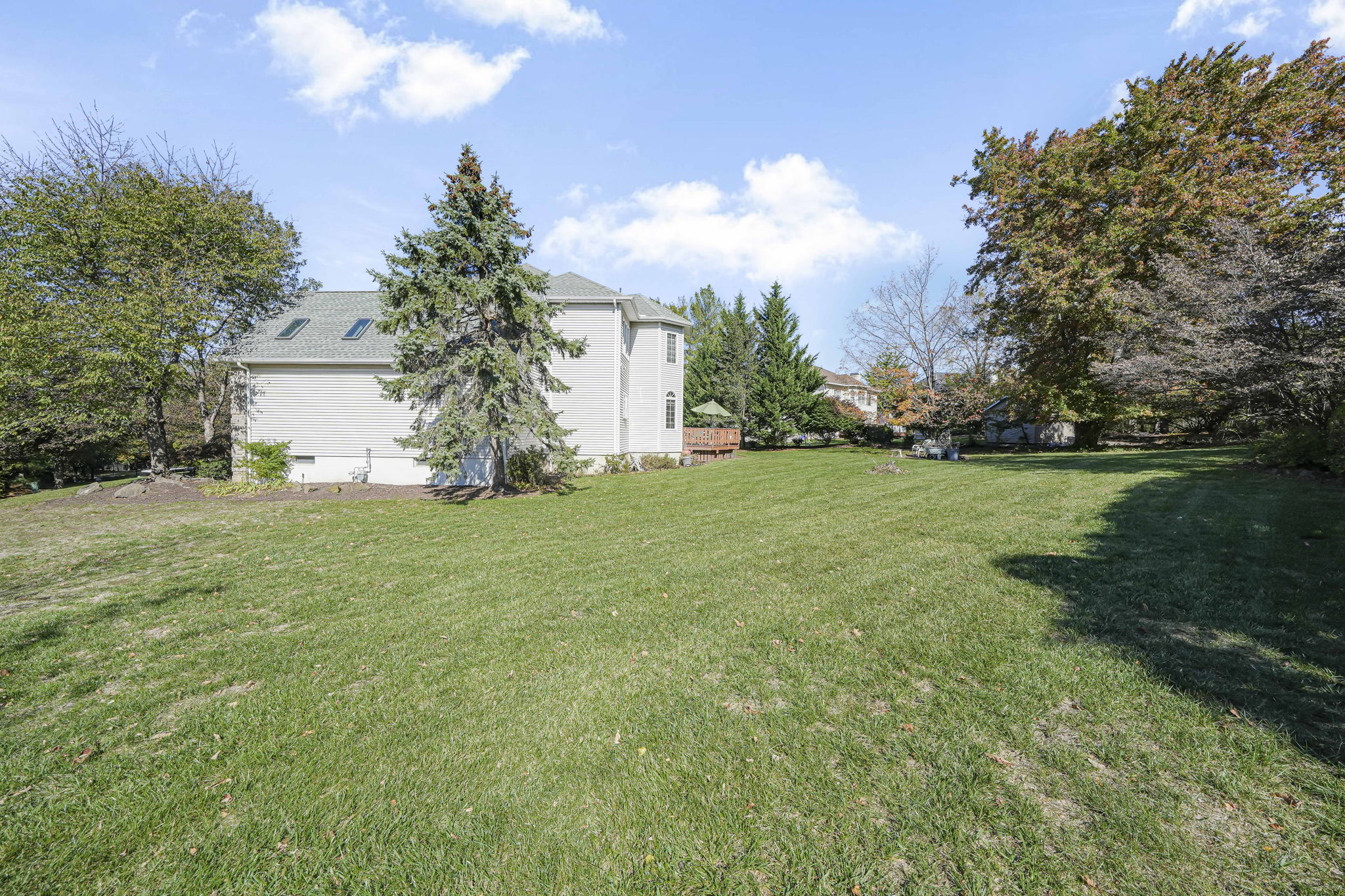 Towaco, New Jersey, 07045, United States, 4 Bedrooms Bedrooms, ,3 BathroomsBathrooms,Residential,For Sale,1980652