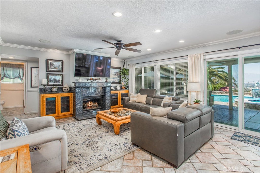 Riverside, California, 92503, United States, 4 Bedrooms Bedrooms, ,3 BathroomsBathrooms,Residential,For Sale,1981600