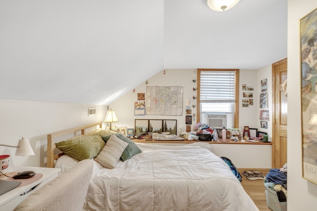 Cambridge, Massachusetts, 02139, United States, 22 Bedrooms Bedrooms, ,9 BathroomsBathrooms,Residential,For Sale,1903632