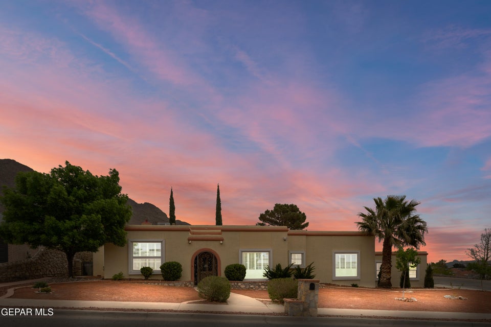 El Paso, Texas, 79912, United States, 4 Bedrooms Bedrooms, ,2 BathroomsBathrooms,Residential,For Sale,1921658