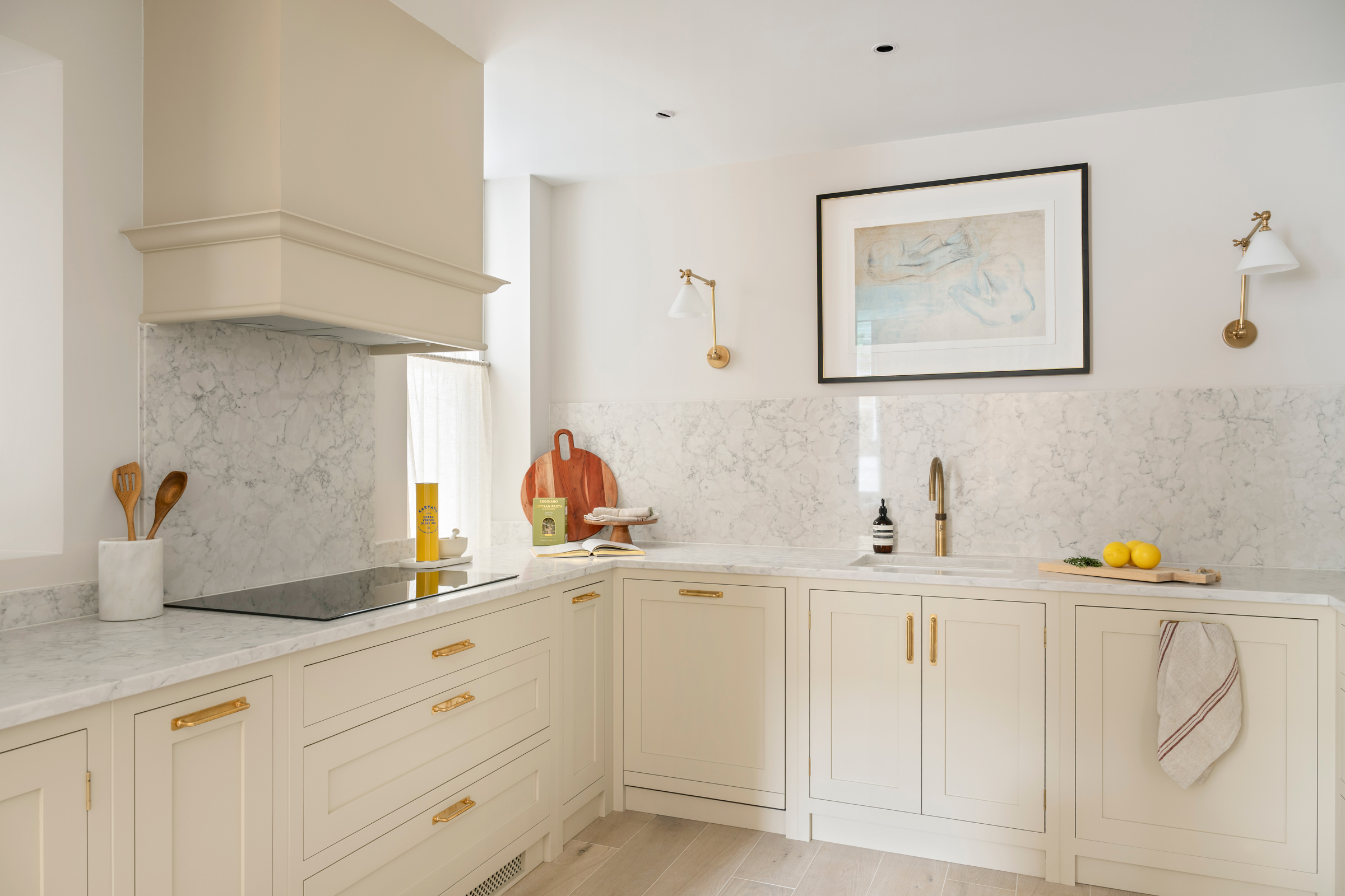  A Three Bedroom, Three-Window-Wide House in Notting Hill - 物件實景