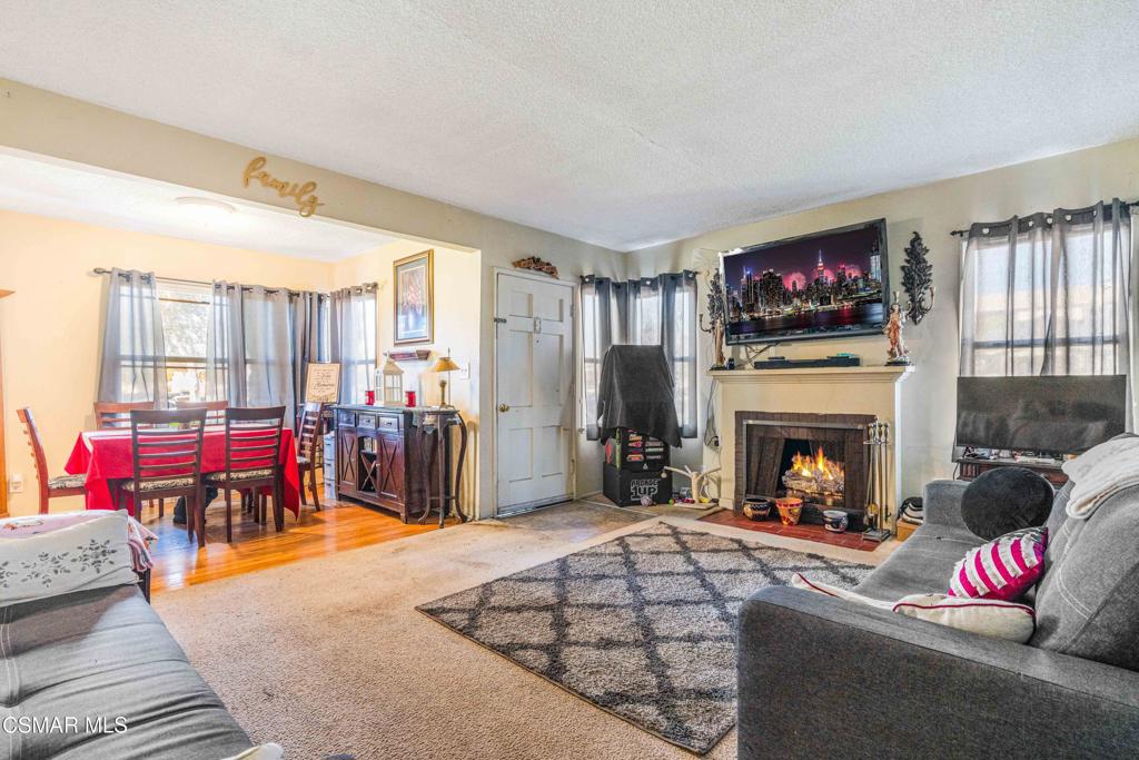 Montebello, California, 90640, United States, 2 Bedrooms Bedrooms, ,1 BathroomBathrooms,Residential,For Sale,2010395