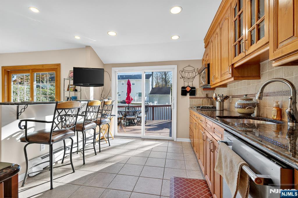 Hillsdale, New Jersey, 07642, United States, 3 Bedrooms Bedrooms, ,2 BathroomsBathrooms,Residential,For Sale,1987903