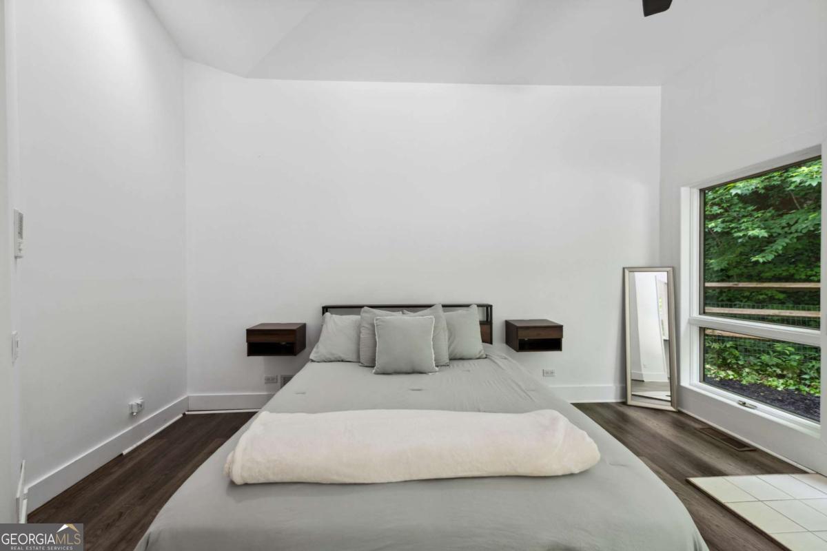 Ellijay, Georgia, 30540, United States, 5 Bedrooms Bedrooms, ,5 BathroomsBathrooms,Residential,For Sale,2016295