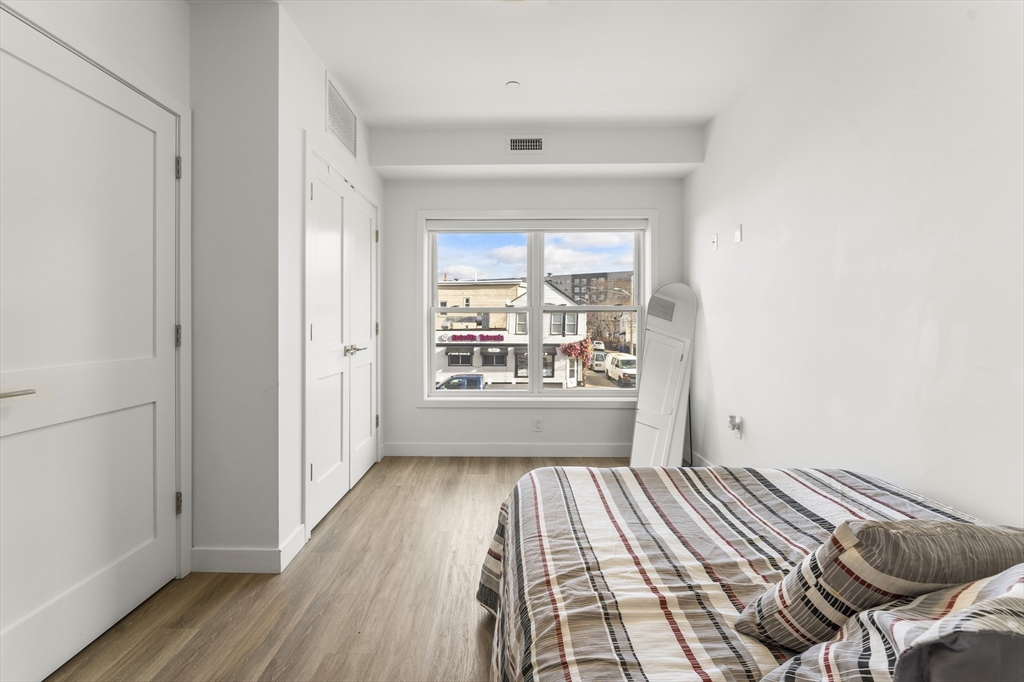 Revere, Massachusetts, 02151, United States, 2 Bedrooms Bedrooms, ,1 BathroomBathrooms,Residential,For Sale,1880903