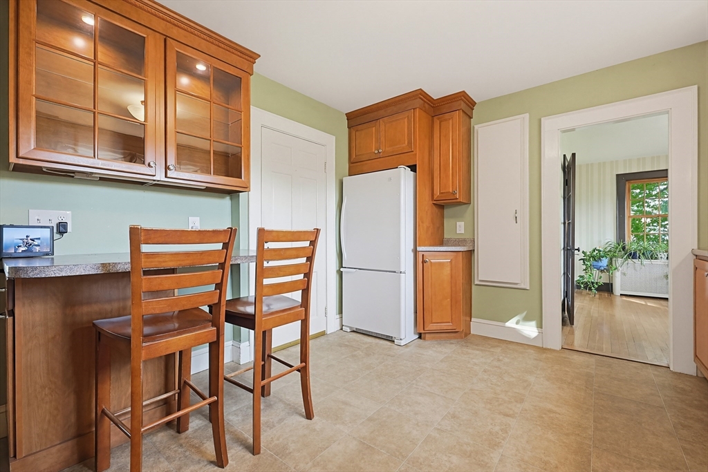 Norwood, Massachusetts, 02062, United States, 4 Bedrooms Bedrooms, ,2 BathroomsBathrooms,Residential,For Sale,2048084