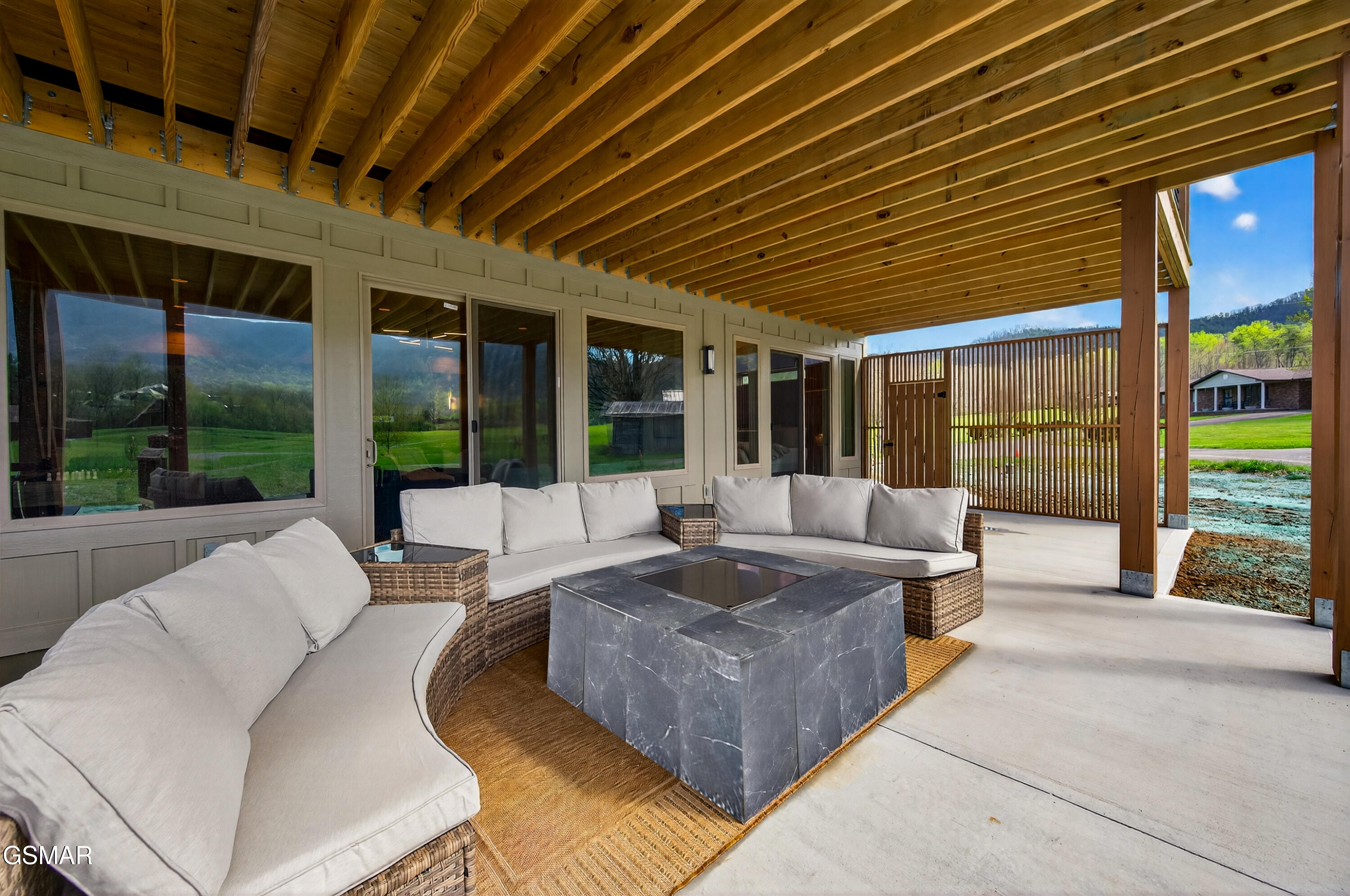 Sevierville, Tennessee, 37862, United States, 5 Bedrooms Bedrooms, ,7 BathroomsBathrooms,Residential,For Sale,2035739
