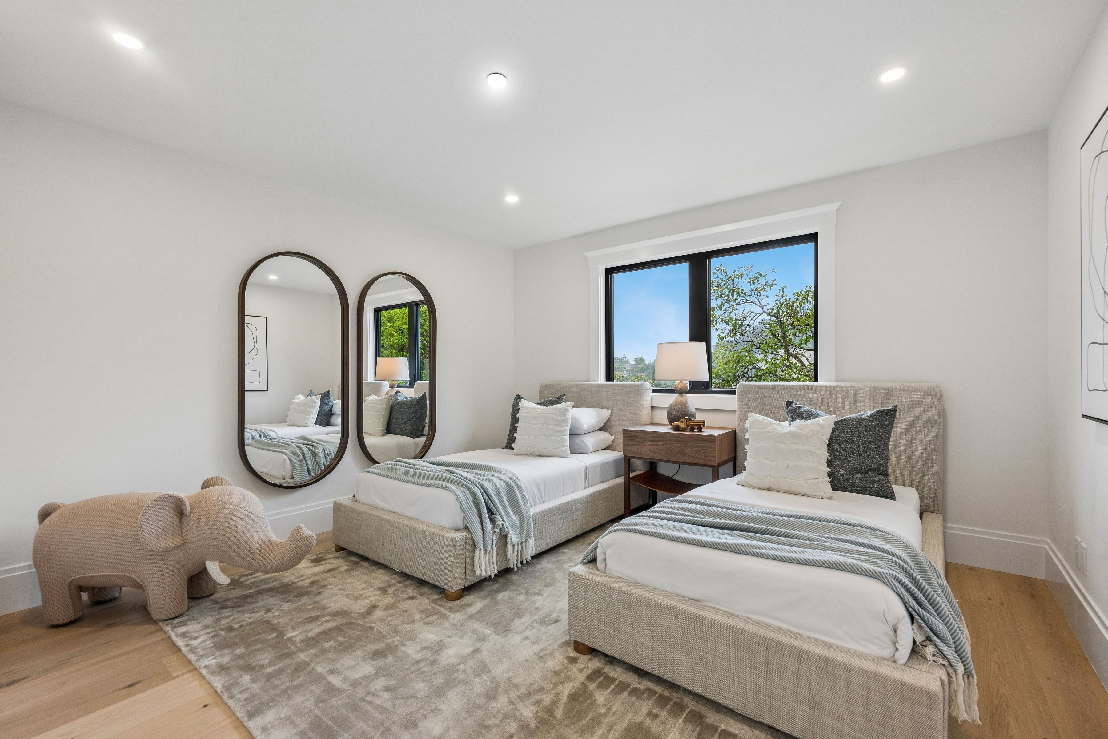  Spectacular Newly Developed Home - 物件實景