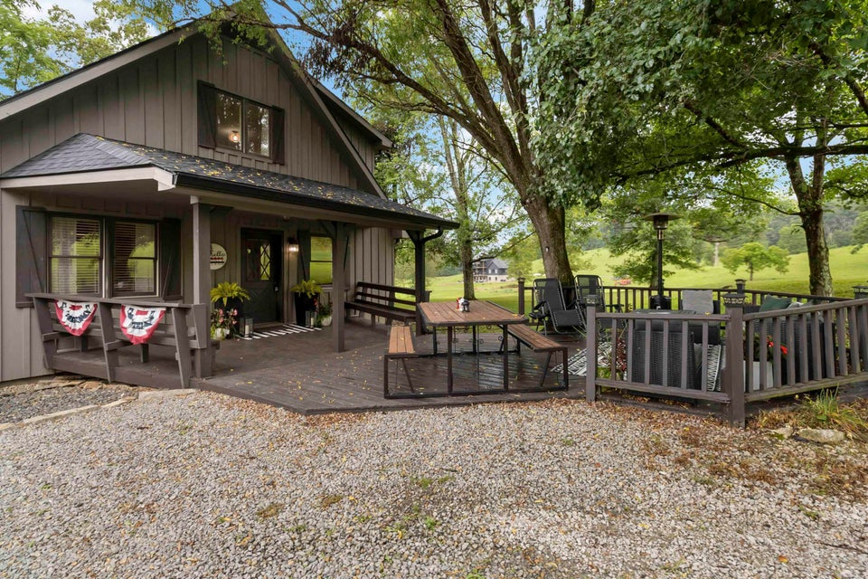 Somerset, Kentucky, 42503, United States, 4 Bedrooms Bedrooms, ,3 BathroomsBathrooms,Residential,For Sale,1938431