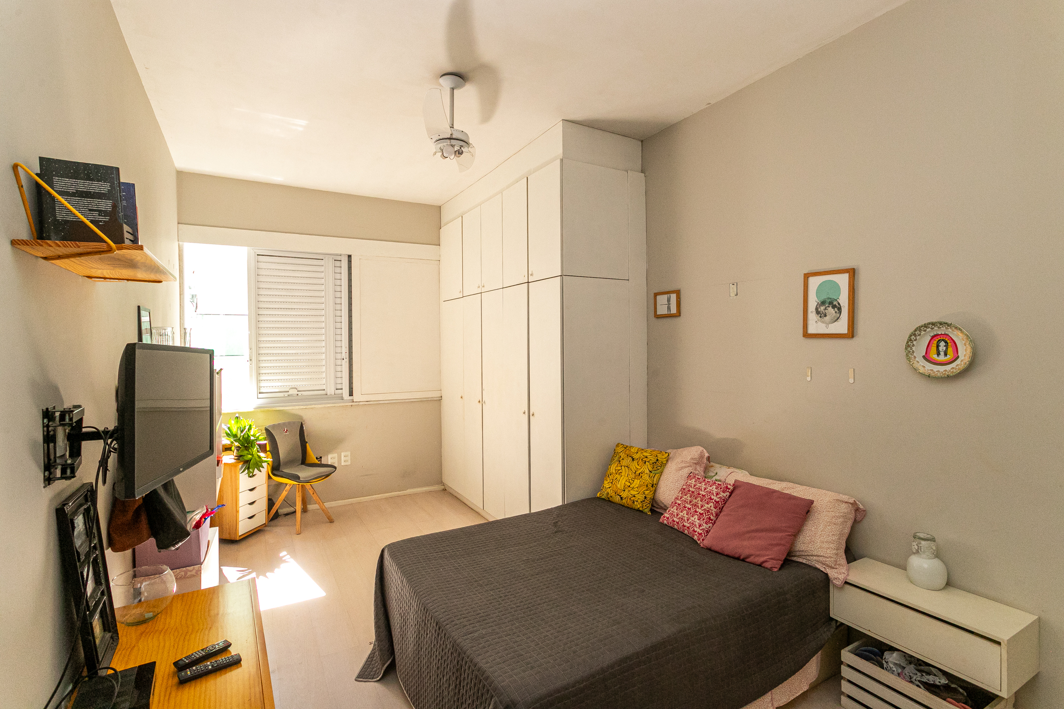  Apartment with Green Views on Rua Redentor - 物件實景